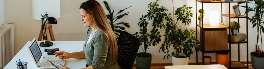 What HR Managers Must Know About Hybrid Working in 2025